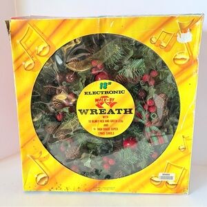 Vintage Orvis 18” Electronic Walk-By Christmas Wreath –LED & Music, Original Box